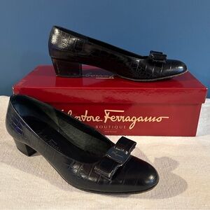 Salvatore Ferragamo Black Leather Low Slip on Heels Size 7 2A